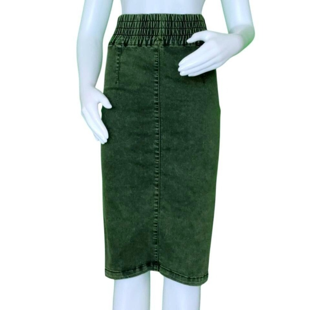 NWT Jeans Italy shaping green denim skirt.‎ M